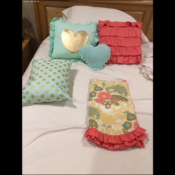 Custom made nursery bedding - Picture 4 of 4